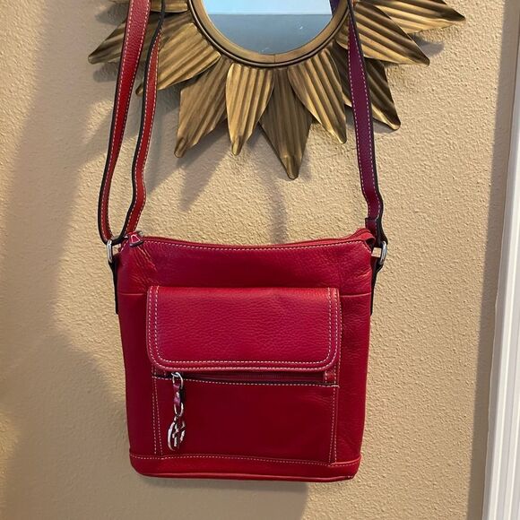 Giani Bernini Red Leather Crossbody Women’s Purse - Picture 1 of 13